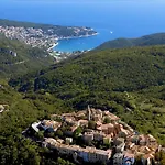 Villa La Casa De Papel
